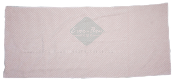 China Bulk cotton thin cotton bath towels Producer waffle weave bath sheet supplier